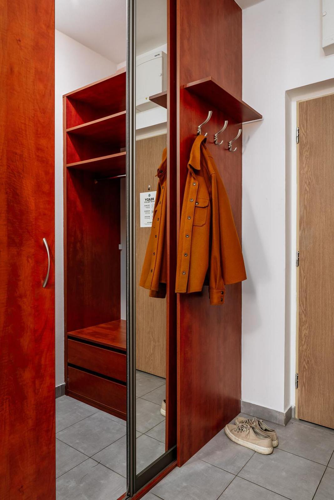 Prague Days - Bright Apartment - Balcony - Private Parking מראה חיצוני תמונה
